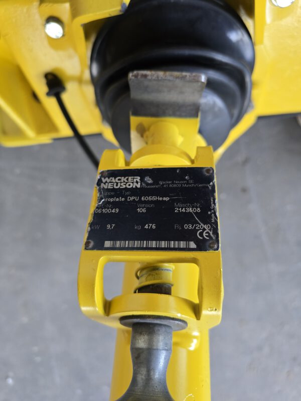 Patrick Vonk verkoopt een Wacker Neuson DPU 6055 Heap trilplaat bij Vonk Bouwmaterieel