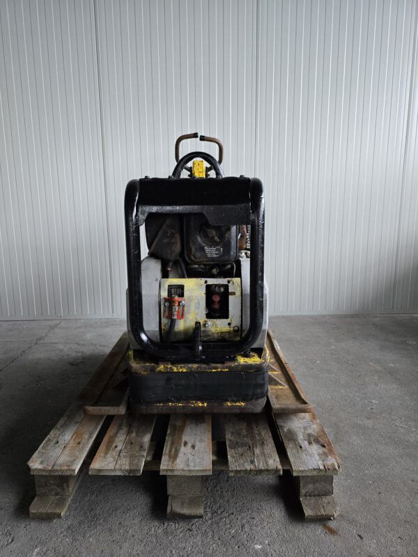 Patrick Vonk Verkoopt een Wacker Neuson DPU 5045 Trilplaat bij Vonk Bouwmaterieel