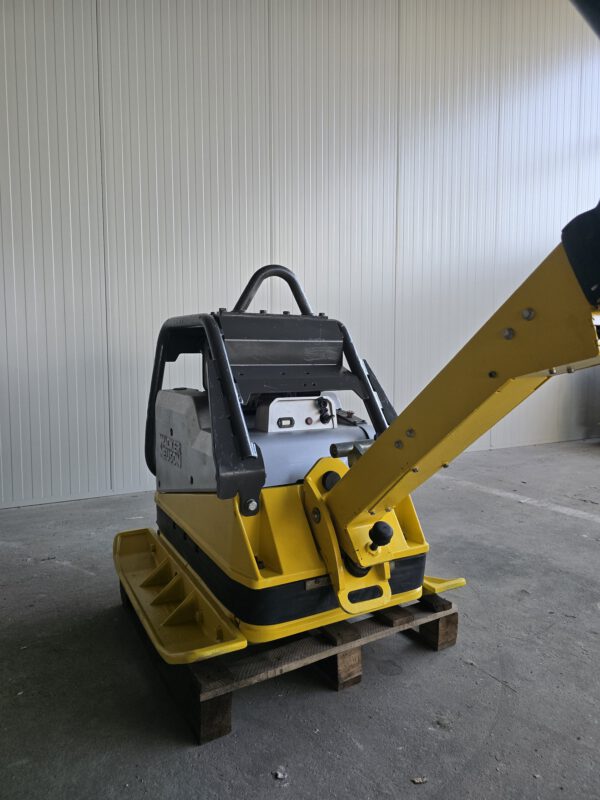 Patrick Vonk verkoopt een Wacker Neuson DPU 6555Hehap Trilplaat bij Vonk Bouwmaterieel