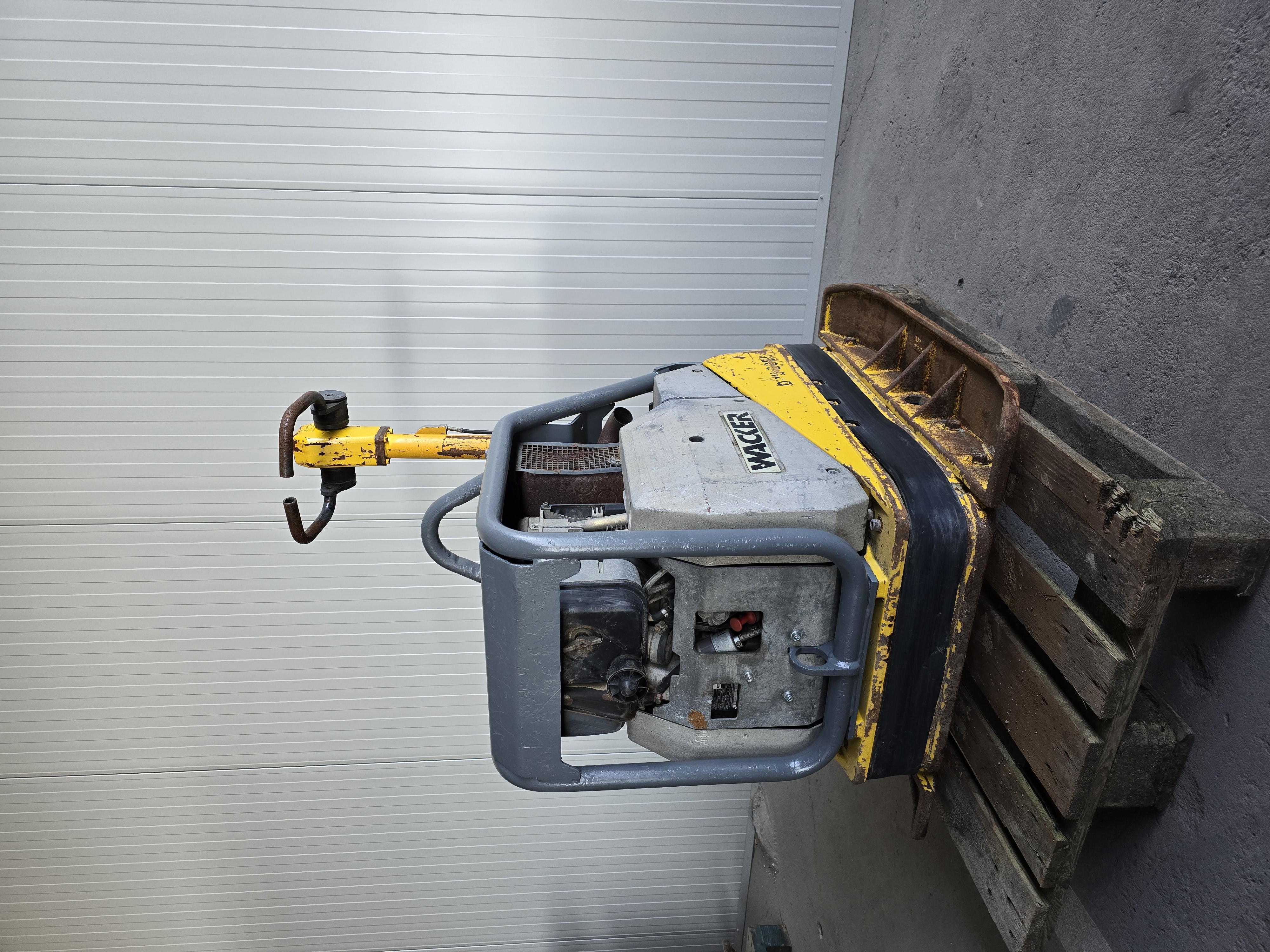 Wacker Neuson DPU 6055 Trilplaat – Bouwjaar 2005 te koop bij Vonk Bouwmaterieel